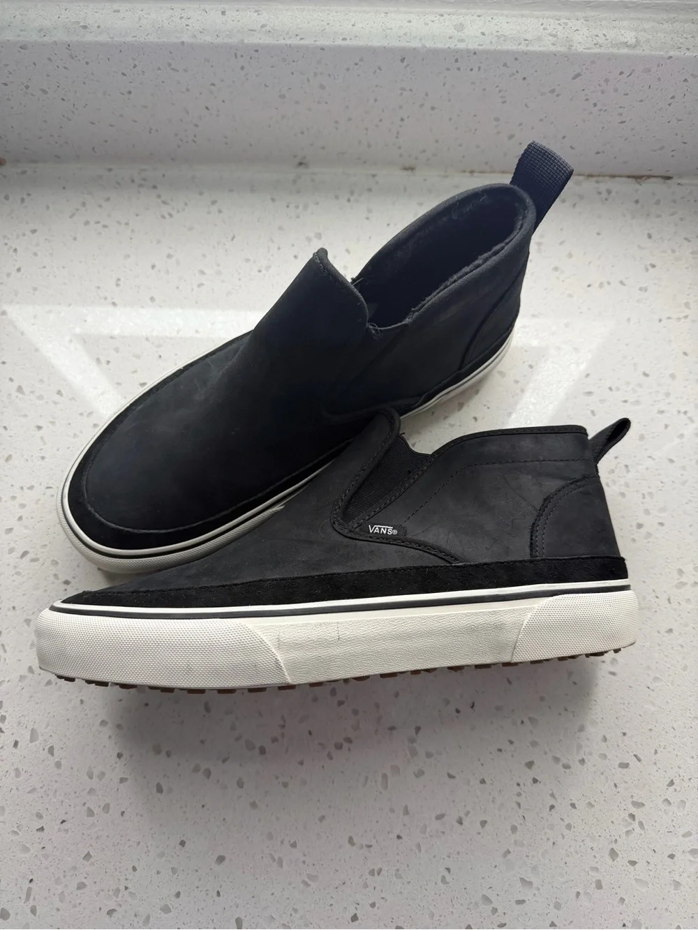 NEW Vans Black Suede High-Top Slip-Ons – Men’s Size 10 (Box Included)